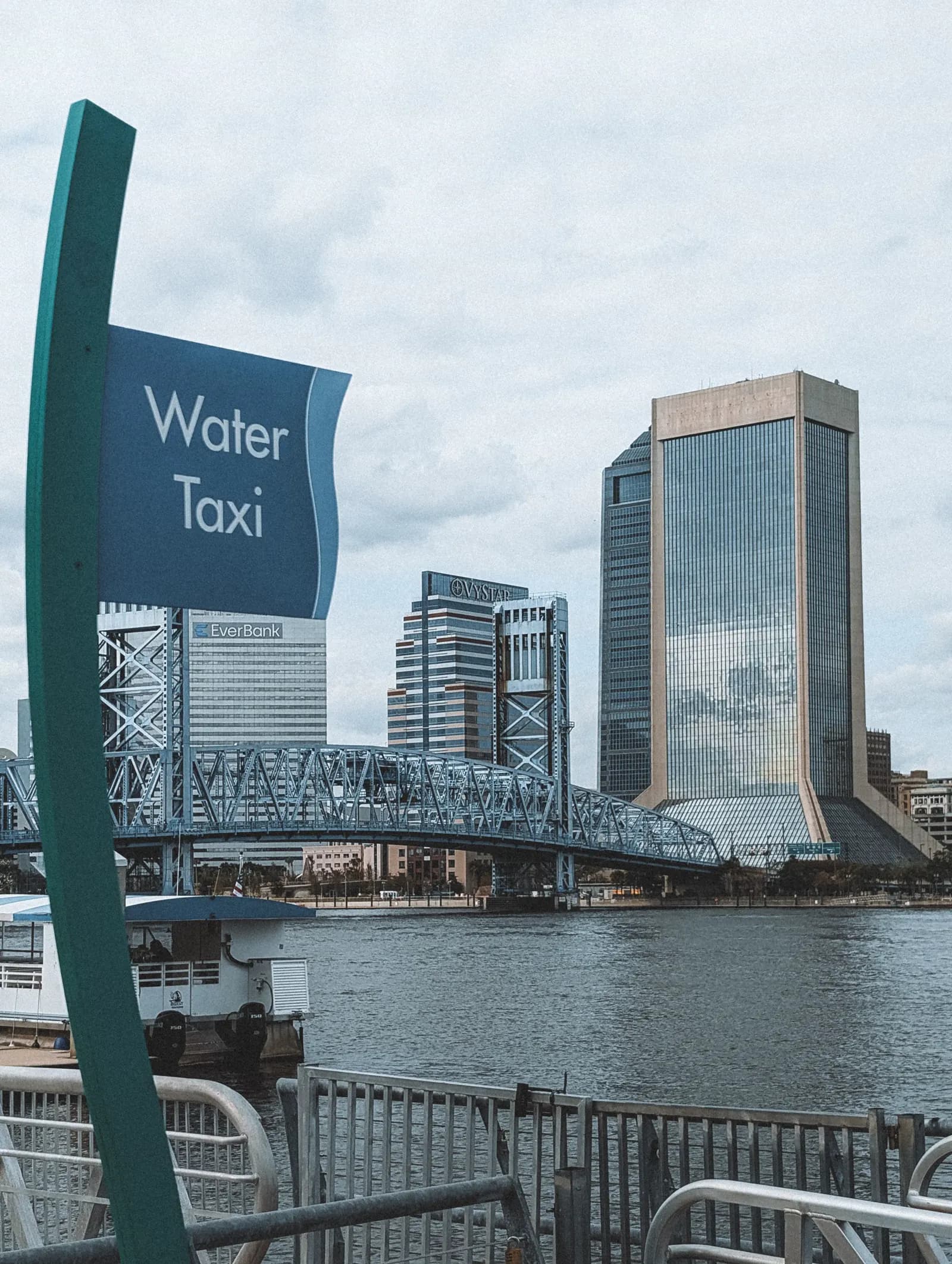 Jacksonville skyline and the Main Street Bridge. Jacksonville, Florida